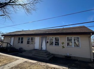 13 Charles Dr, Rantoul, IL 61866