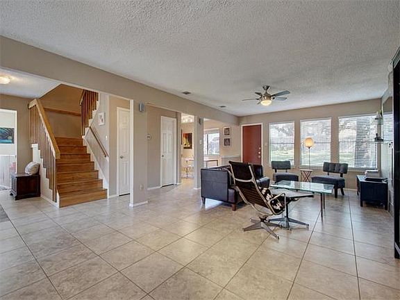 5th image of 11713 Barchetta Dr