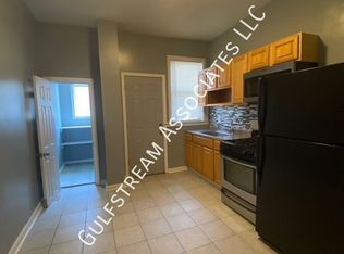 1521 N Ellamont St, Baltimore, MD 21216