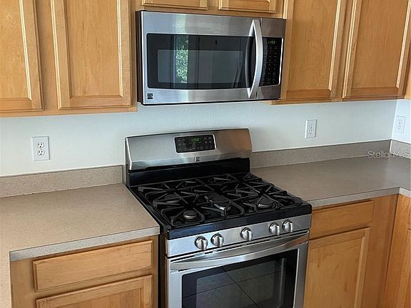 3rd image of 2945 Bayshore Pointe Dr