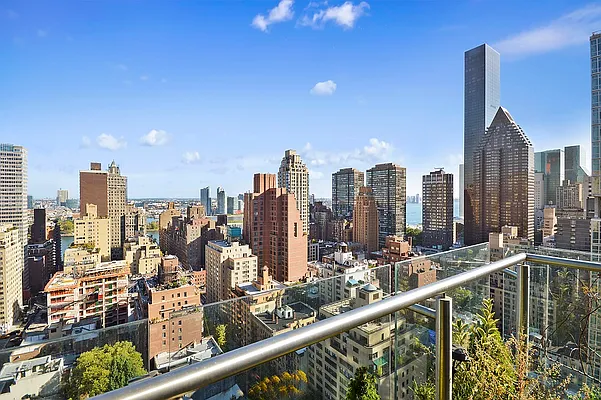 Sold by Corcoran | media 3