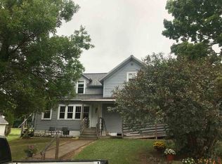 N6985 Robin Rd, Wittenberg, WI 54499