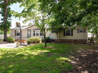 6550 Bullard Farm Rd, Walnut Cove, NC 27052