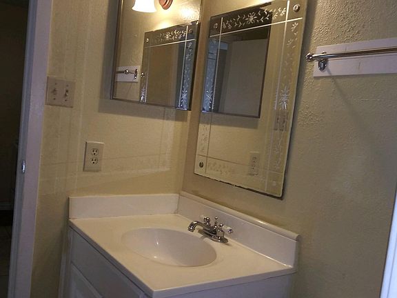 5th image of 15115 Mesa Dr APT 150