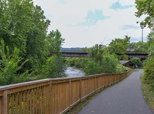 325 Shiloh Ave, Waynesboro, VA 22980