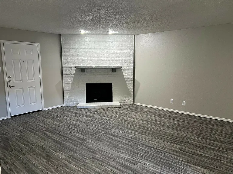 Country Crest Townhomes — Photo 11