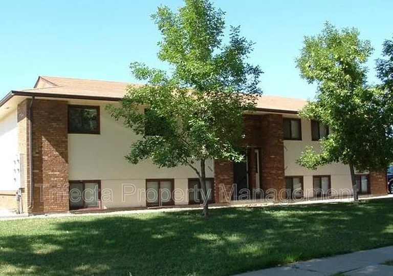 4953 Basswood Dr — Photo 1