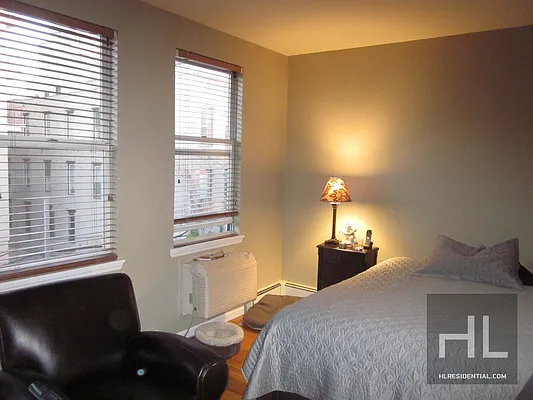 Rented by Highline Residential | media 33