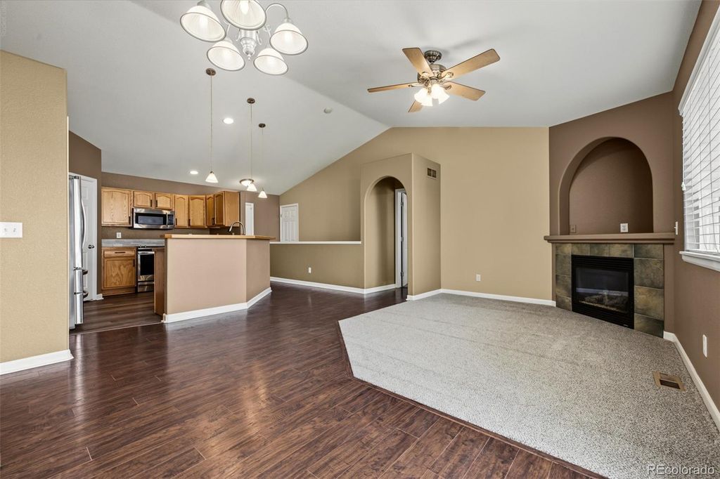 385 Cholla Drive