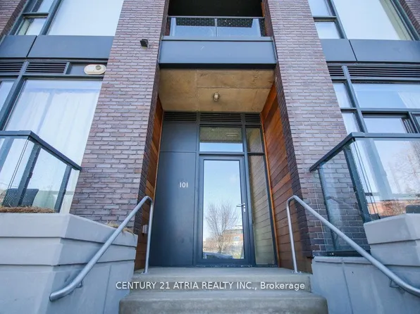 35 Wabash Ave #101, Toronto, ON M6R 0A9