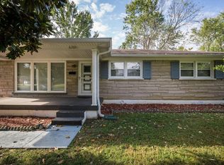 6202 Helenjean Way, Louisville, KY 40272