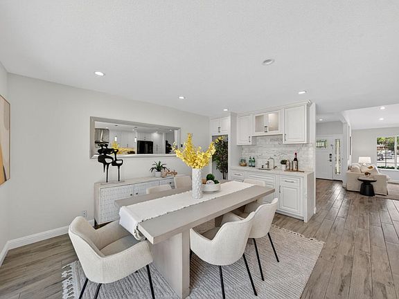 4th image of 184 Sun Blossom Dr