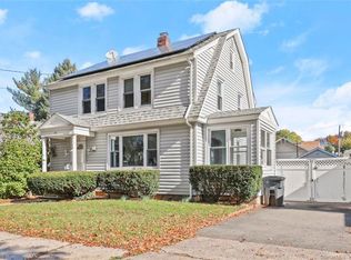 53 Waverly Ave, Milford, CT 06461