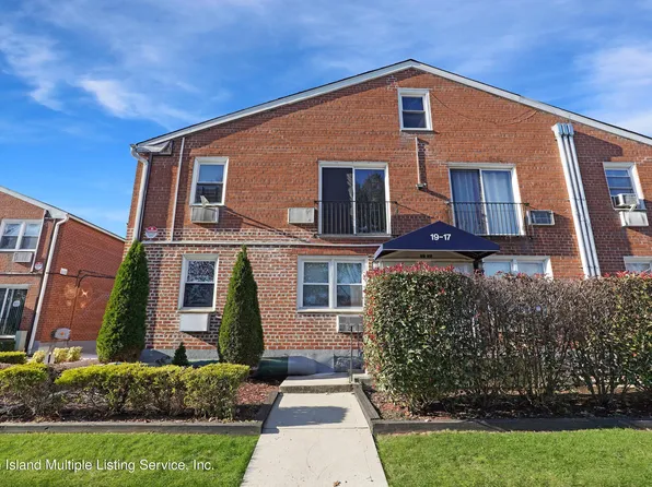 19 Vera St, Staten Island, NY 10305