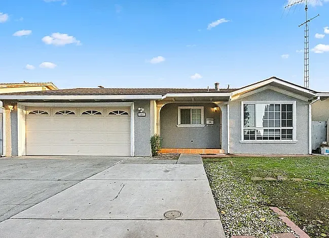 3462 Mount Prieta Dr photo 1