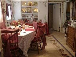 Extra large formal dining, open concept