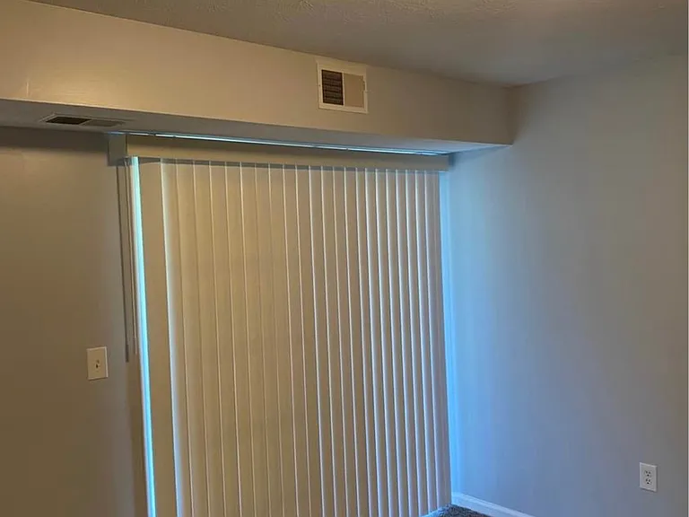 106 Kenilworth Ct — Photo 5