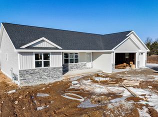 491 Highland Meadow Trl, Pulaski, WI 54162