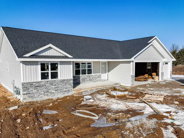 491 Highland Meadow Trl, Pulaski, WI 54162