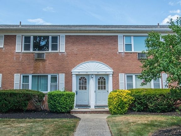 2nd image of 68 Manchester Ct #68
