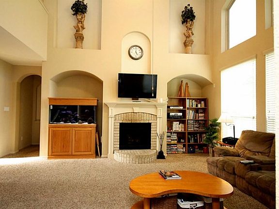 4th image of 875 Cape Coral Ct