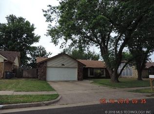 12542 E 37th Pl, Tulsa, OK 74146