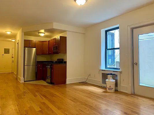 Rented by Your Vanity Realty | media 2