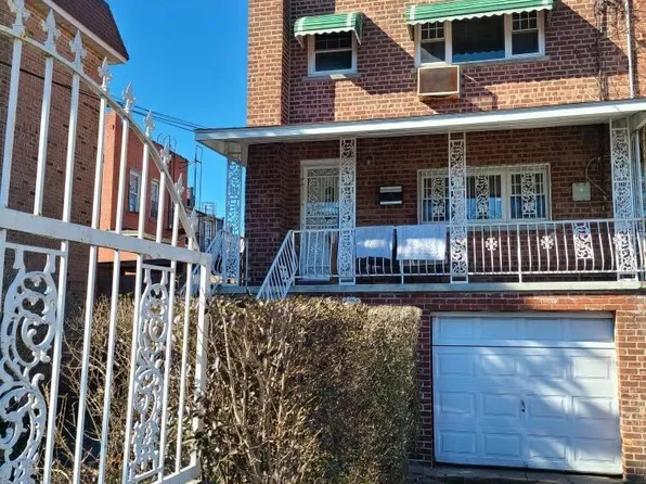 3711 Laconia Avenue, Bronx, NY 10469