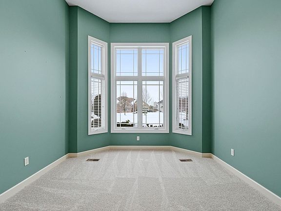 5th image of 4321 Bandera Cv