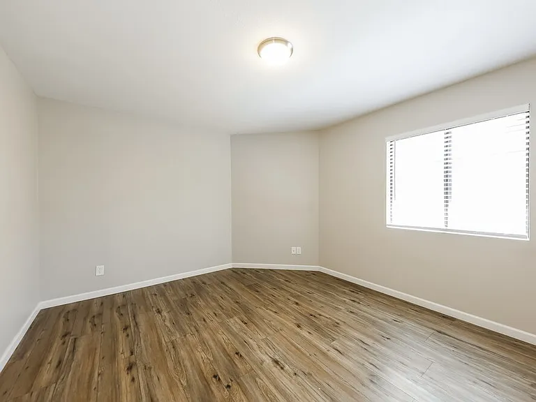 6630 W Poinsettia Dr — Photo 13