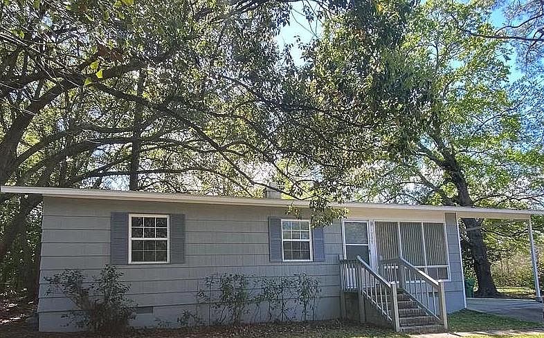 1st image of 1209 W Alden Ave