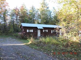 89 Pilfershire Rd, Mineville, NY 12956