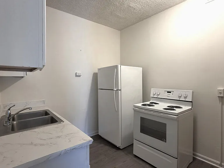 10 Dorman St #B — Photo 7