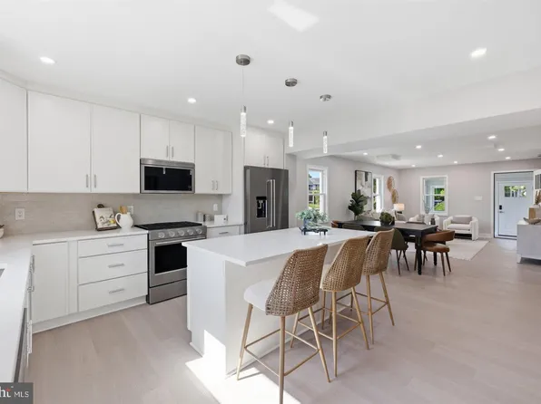 6023 Williamsburg Rd, Alexandria, VA 22303