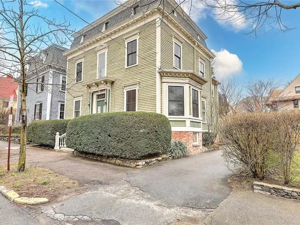 214 Bowen St, Providence, RI 02906