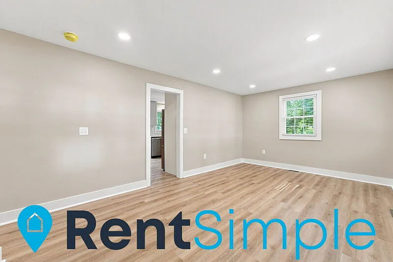 3 bed, 2.0 bath, $2,995 — Photo 4