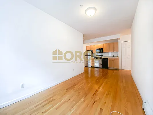 Rented by City Connections Realty | media 16