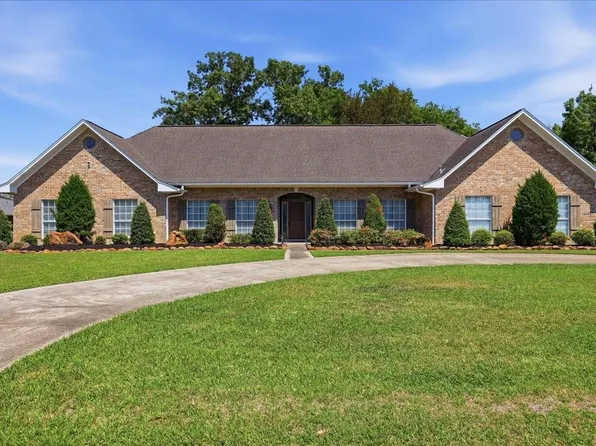 4434 Hillbrook Dr, Orange, TX 77632
