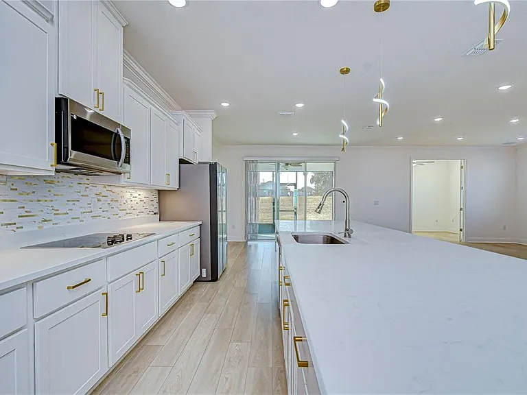 10027 Dolphin Gull Cir — Photo 28