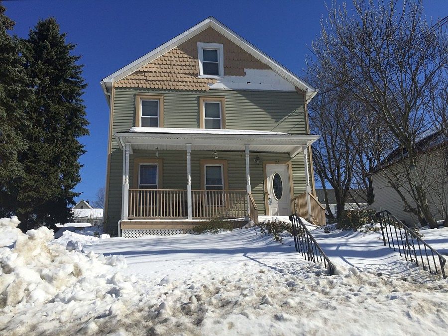 1st image of 28 Vernon Ave