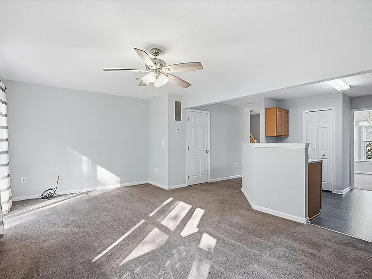 8000 Delores Ct — Photo 24