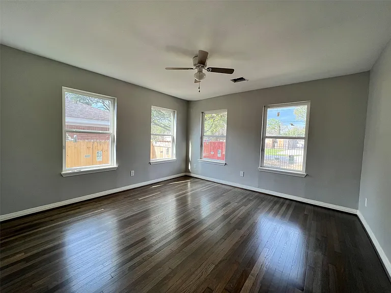 231 Betral St — Photo 17