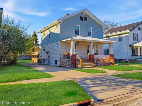 1324 Pine St, Port Huron, MI 48060