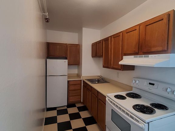 3rd image of 1550 Fillmore St #409