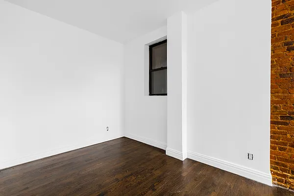 Rented by Compass | media 12