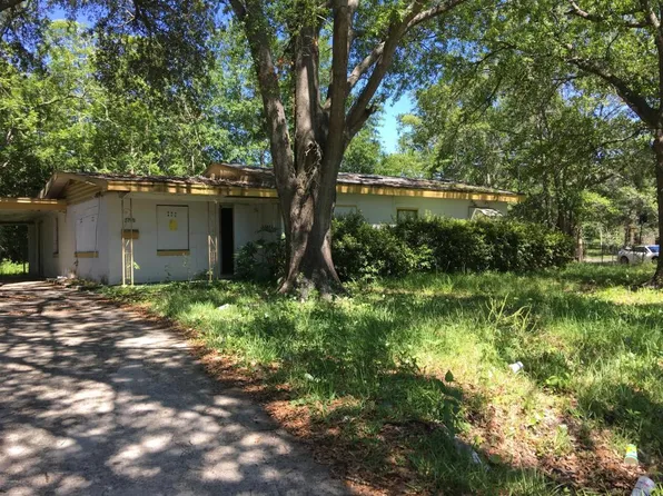 5705 Hollyhock Rd, Jacksonville, FL 32209