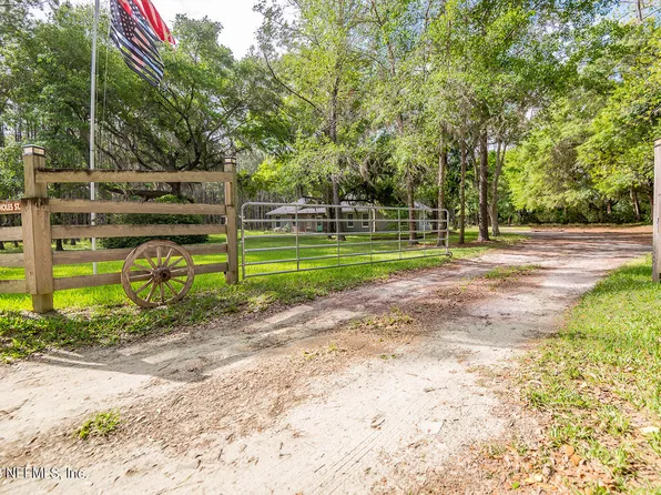 9056 NW 212TH Street, Starke, FL 32091