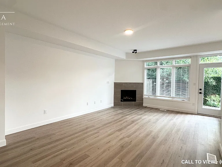 1415 Commissioners Rd W #2 — Photo 1