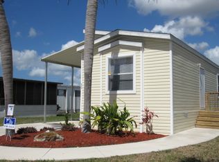 935 Lucaya W, Venice, FL 34285