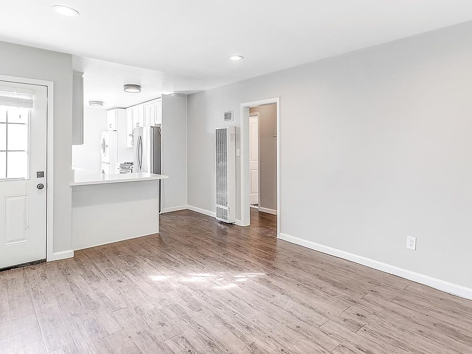 2428 Kansas Ave, Santa Monica, CA 90404 | Zillow